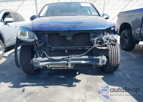 2014 Volkswagen Touareg 3.6L Sport from USA, damaged, VIN WVGEF9BP0ED008999